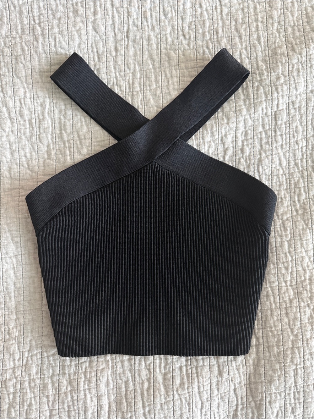 Aritzia Babaton Sculpt Knit Criss Cross Cropped Tank Black Small Like new